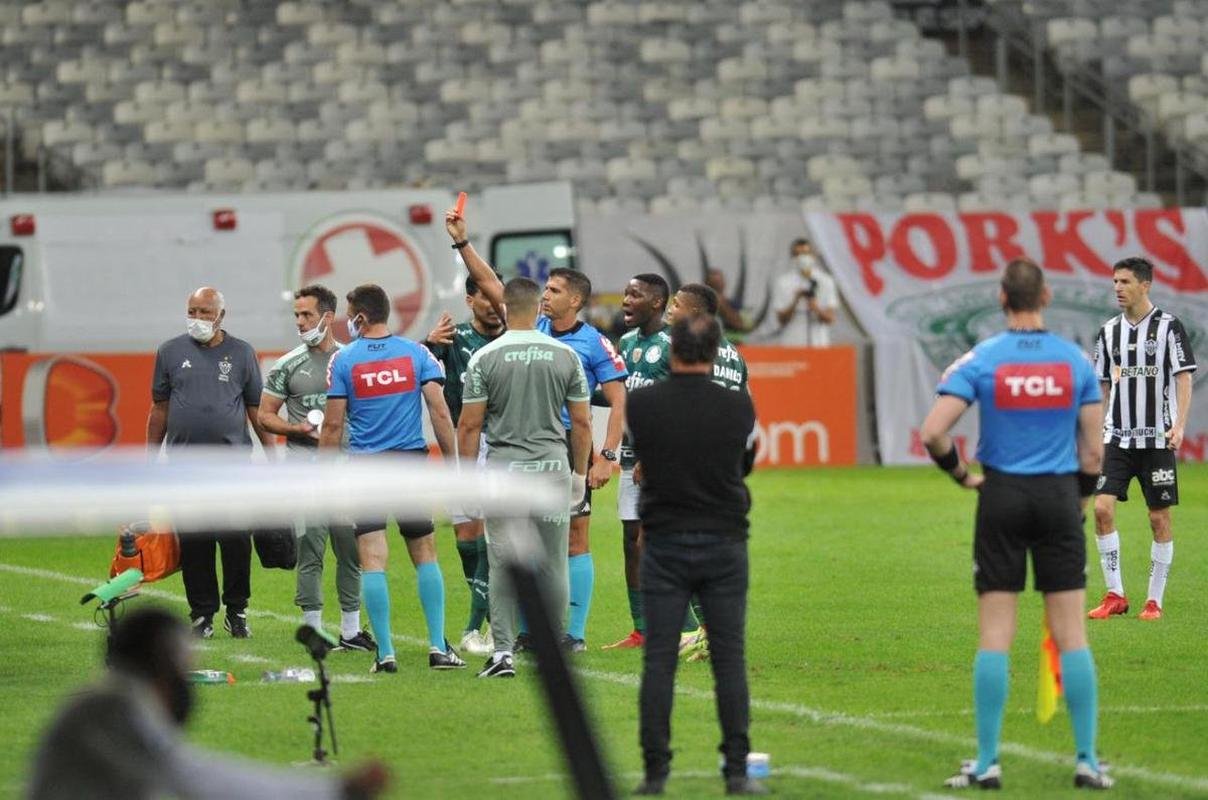 Fotos do duelo vlido pela 16 rodada da Srie A do Campeonato Brasileiro, no Mineiro, em Belo Horizonte