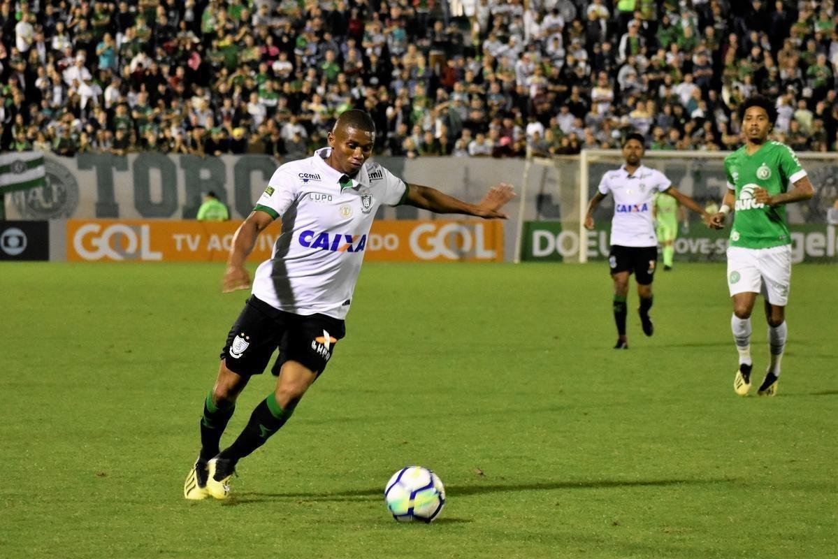 Veja fotos do jogo entre Chapecoense e Amrica