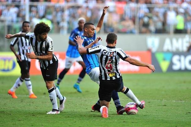 Duelo entre Atltico e URT vale pelas quartas de final do Campeonato Mineiro