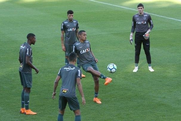Atltico se prepara para enfrentar o Paran; veja fotos