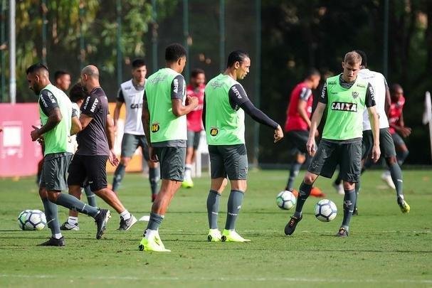 Fotos do último treino comandado por Thiago Larghi no Atlético