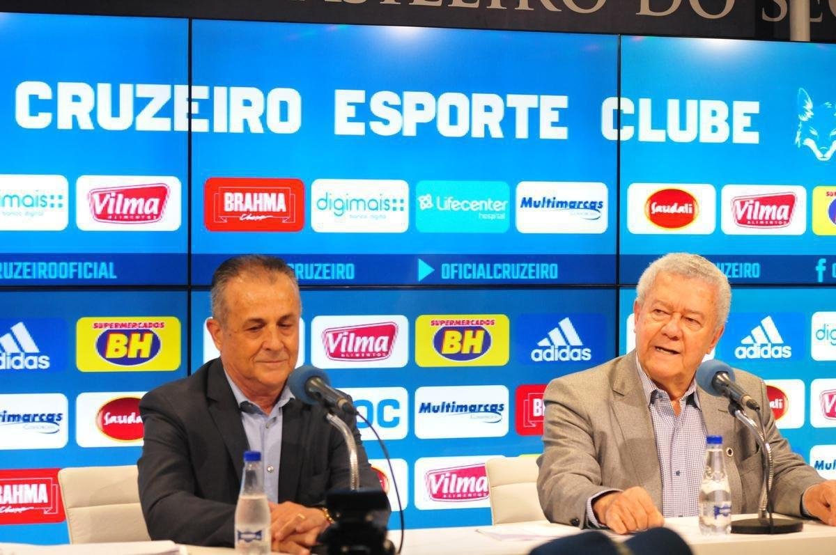 Novo diretor de futebol do Cruzeiro, Ocimar Bolicenho foi apresentado pelo presidente Jos Dalai Rocha