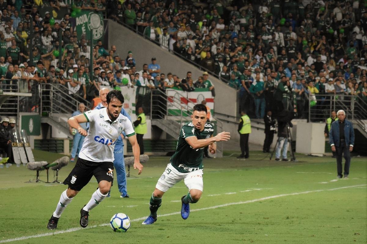 Amrica foi goleado pelo Palmeiras por 4 a 0 no Allianz Parque, mas ainda est vivo na luta contra a queda