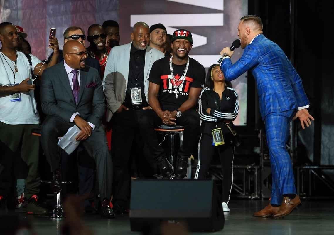 Floyd Mayweather e Conor McGregor tm segundo encontro, em Toronto, com muito falatrio