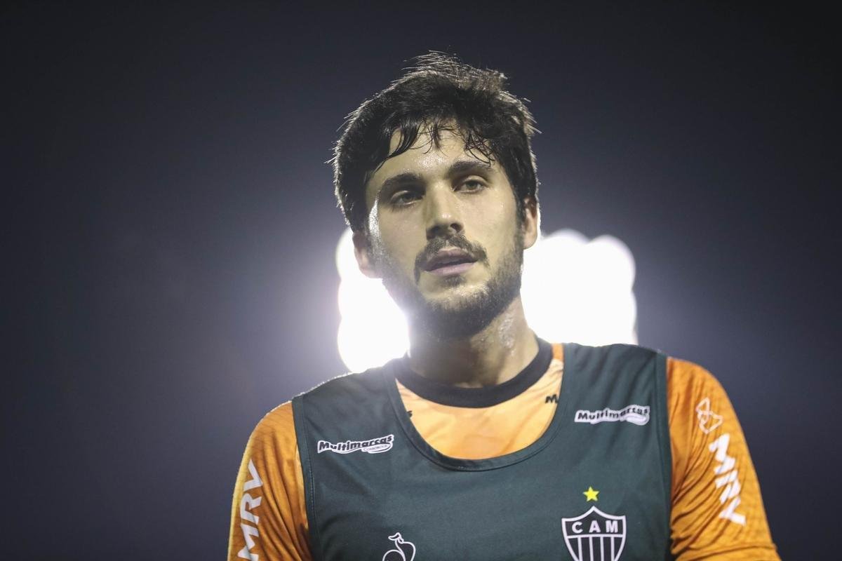 Tcnico Cuca comandou atividade do Atltico no CT da Conmebol no Paraguai 