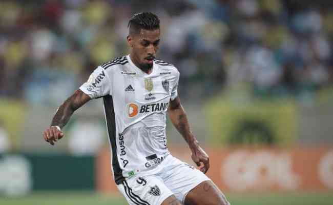 Vasco negocia com zagueiro campeão brasileiro pelo Atlético em 2021 -  FalaGalo