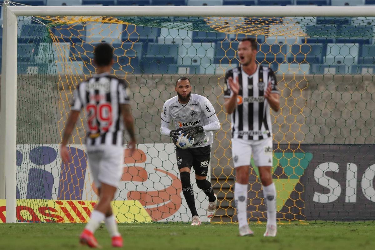 Cuiab e Atltico se enfrentaram pela nona rodada da Srie A do Campeonato Brasileiro