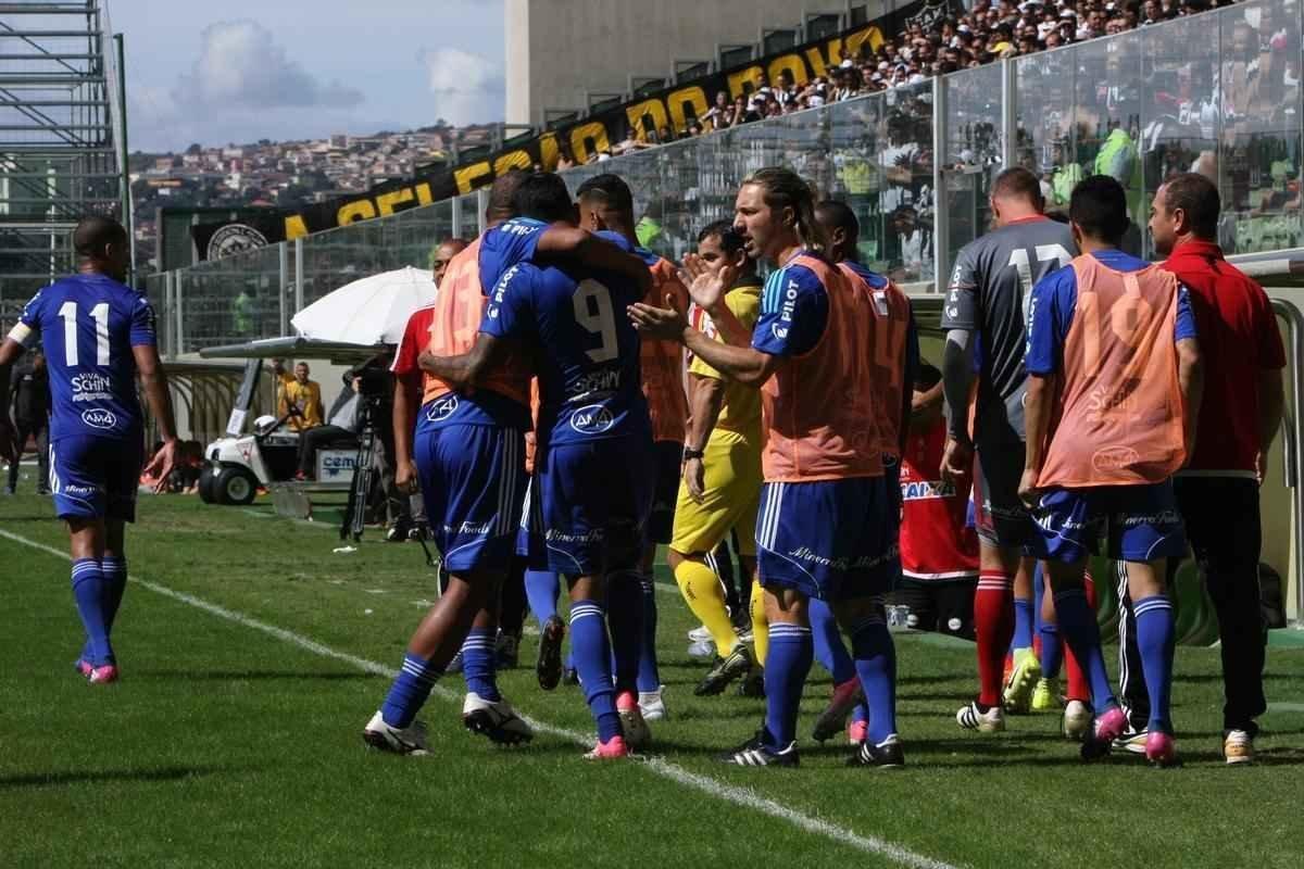 Imagens de Atltico x Ponte Preta