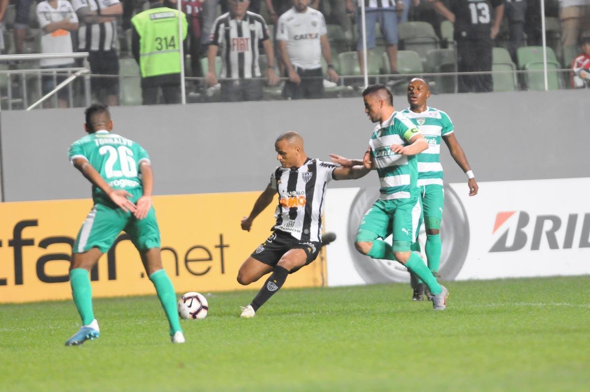 Fotos do primeiro tempo do jogo entre Atltico e La Equidad, no Independncia, pela Copa Sul-Americana