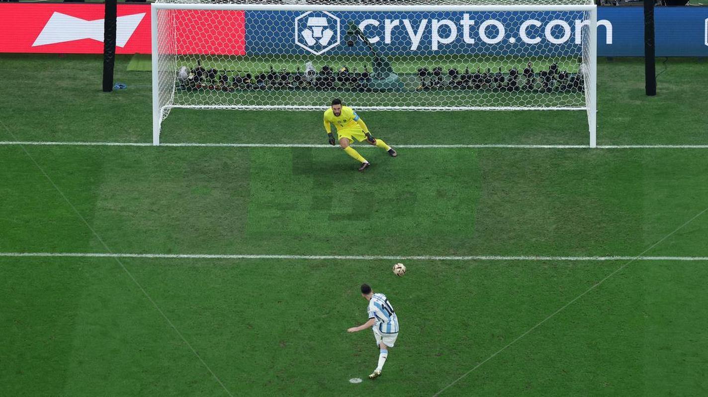 Messi abriu o placar para a Argentina sobre a Frana na final da Copa do Mundo. Veja o gol de pnalti por todos os ngulos