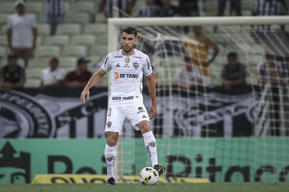 O Atltico visitou o Cear nesta quarta-feira (15), na Arena Castelo, em Fortaleza, pela 12 rodada do Campeonato Brasileiro. Veja as melhores imagens do confronto.