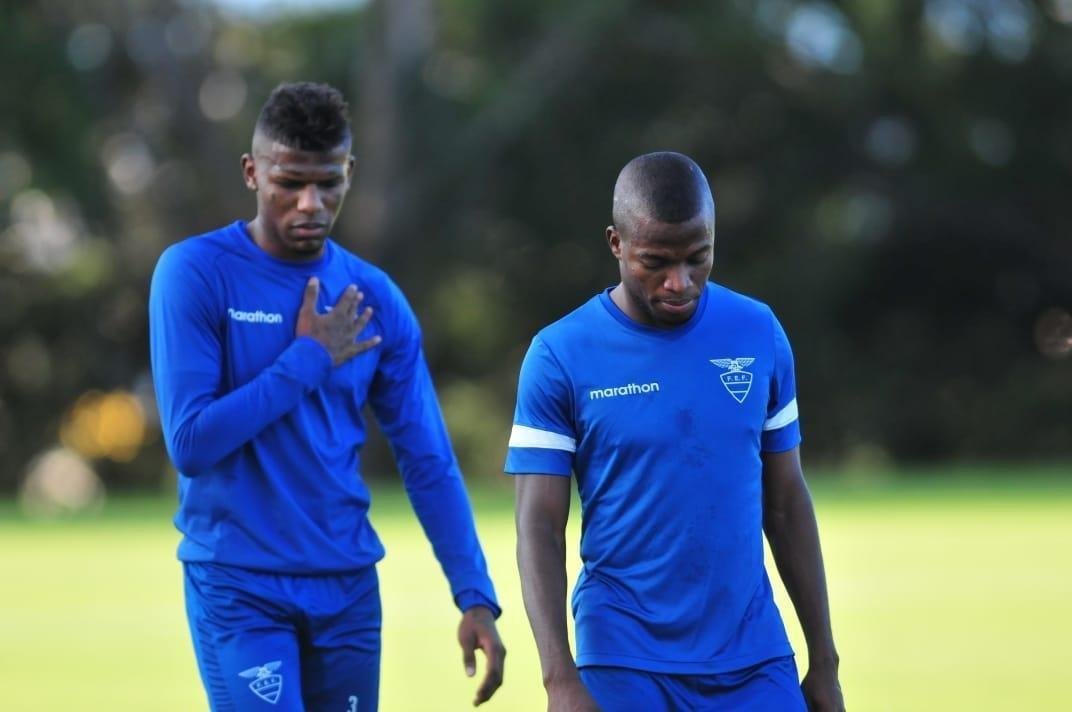 Imagens do treino do Equador na Toca da Raposa II