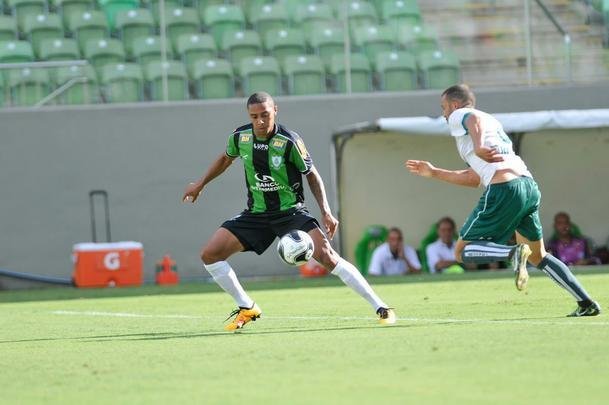 Veja imagens de Amrica e Caldense, no Independncia