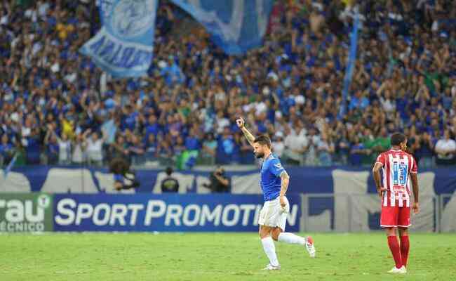 ltima partida entre Cruzeiro e Nutico em BH marcou a despedida do atacante Rafael Sobis