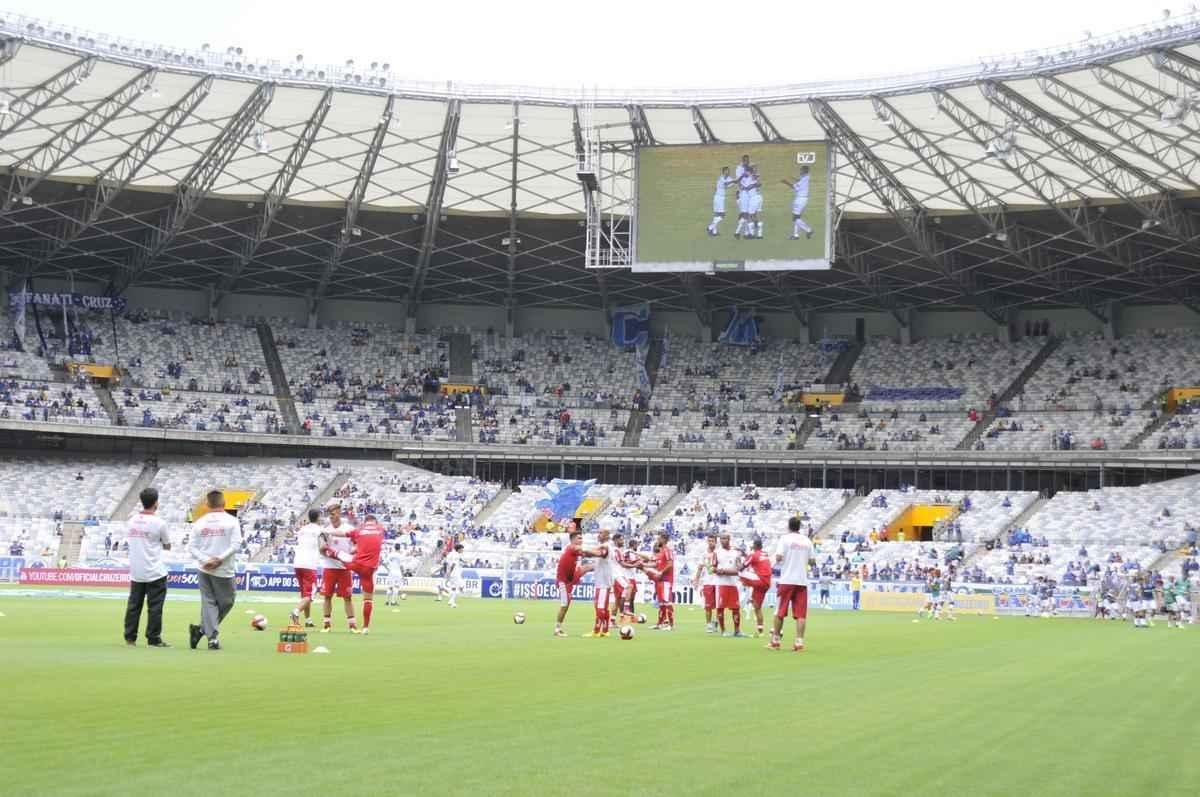 Imagens do jogo entre Cruzeiro e Tricordiano, pelo Campeonato Mineiro, no Mineiro