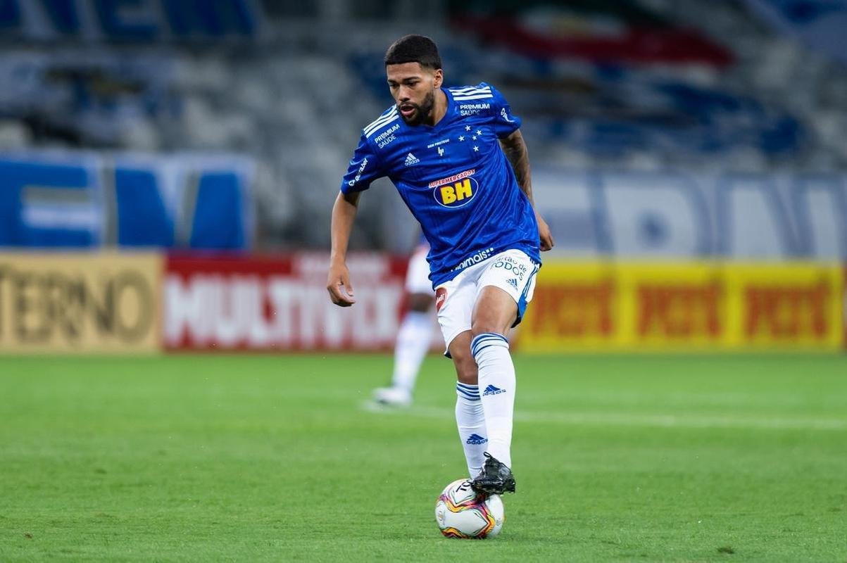 Filipe Machado, 24 anos, volante. Contratado pelo Cruzeiro em janeiro.