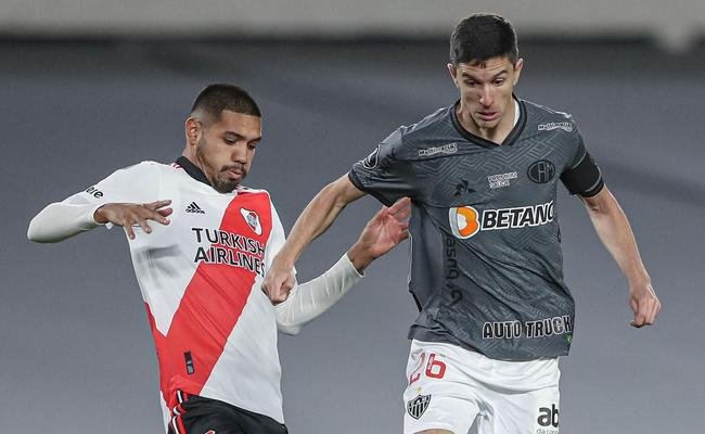Nacho Fern�ndez foi comprado pelo Atl�tico junto ao River Plate