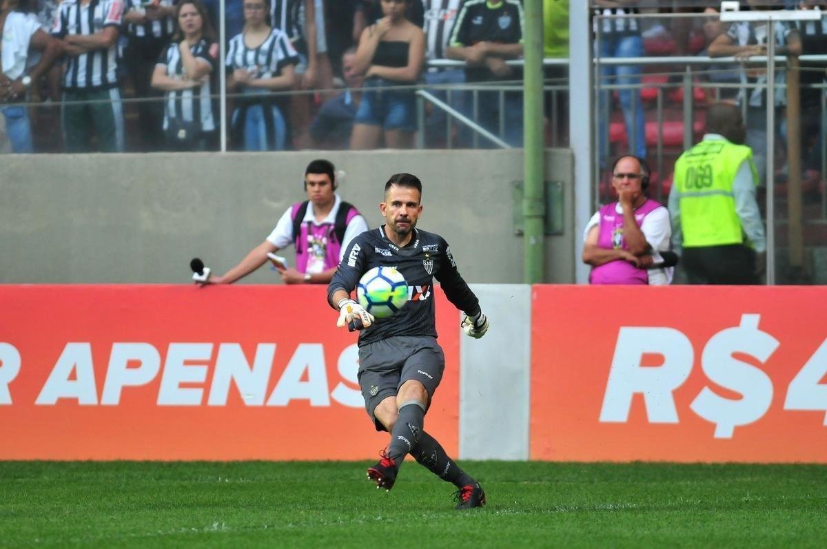 4) Encontrar o equilbrio: O desempenho do Atltico no Campeonato Brasileiro  como uma gangorra: uma hora no alto, outra no cho. Encontrar o equilbrio e a regularidade na relao entre rendimento de ataque e defesa  necessrio. Dos 10 melhores colocados, apenas o Fluminense teve a defesa mais vazada que o time alvinegro: 35 contra 34.