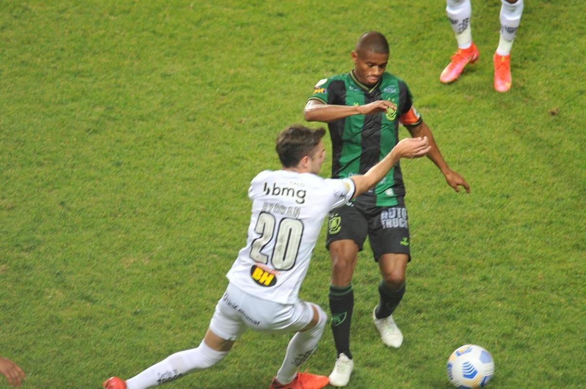 Fotos do jogo entre Amrica e Atltico
