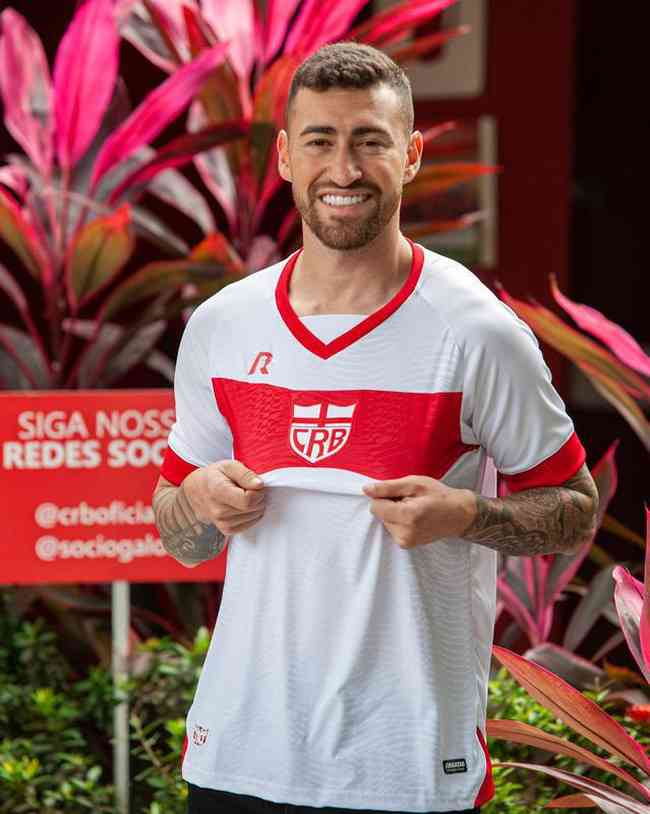 Paulinho Moccelin, striker (CRB)