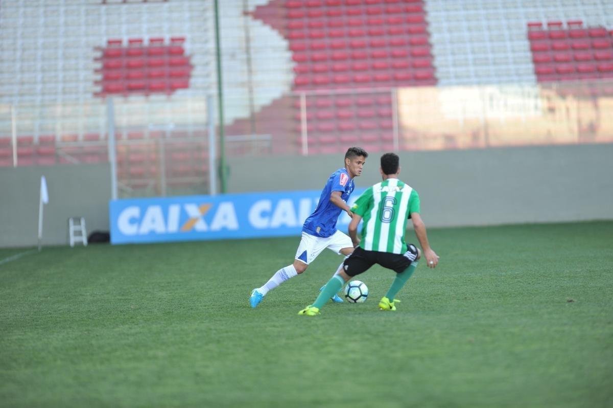 Imagens do jogo entre Cruzeiro e Coritiba, no Independncia, pela final do Campeonato Brasileiro Sub-20