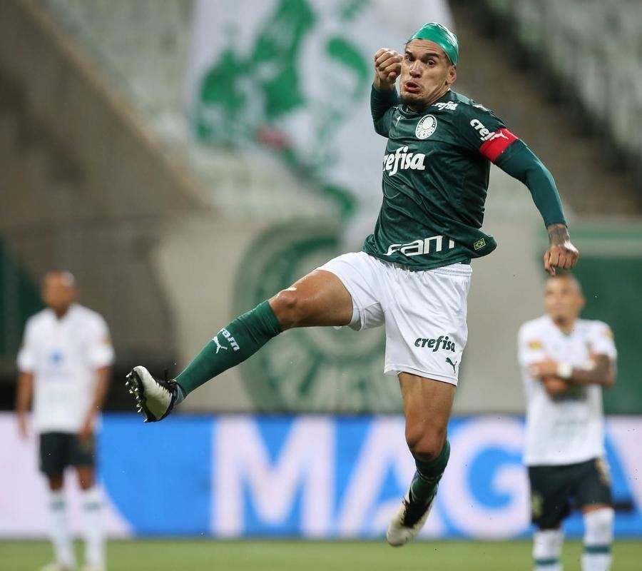 Palmeiras e Amrica se enfrentaram nesta quarta-feira (23), em partida de ida das semifinais da Copa do Brasil. O confronto foi realizado no Allianz Parque, em So Paulo. Na prxima quarta-feira (30), as equipes se reencontram no Independncia, em Belo Horizonte, s 21h30.