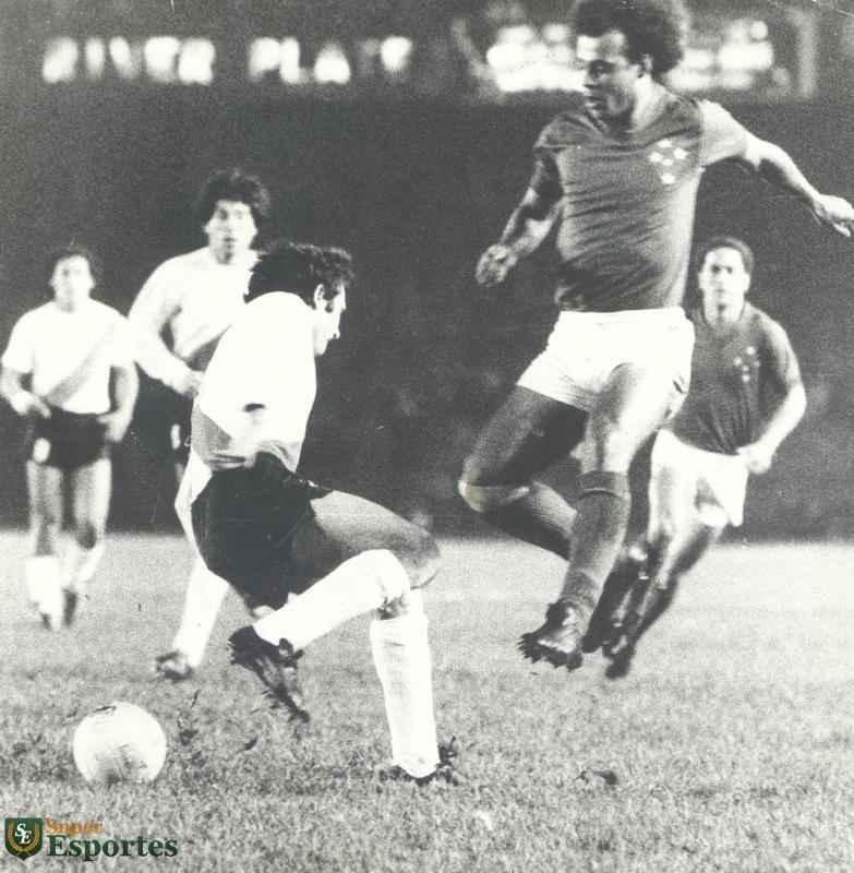 Cruzeiro derrotou River Plate por 4 a 1 no Mineiro em primeiro jogo da finalssima da Libertadores