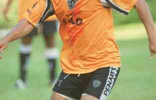 O colombiano Gustavo Del Toro, foi um meio-campista de futebol revelado nas categorias de base do Real Cartagena, time da Colmbia. Atuou em 7 jogos pelo Atltico em 2000 e marcou 1 gol.