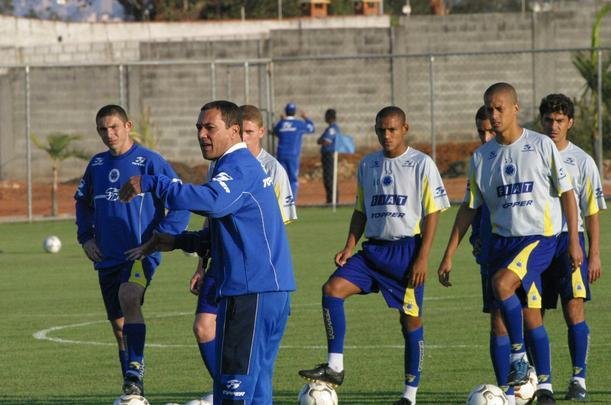 SETEMBRO - Dia a dia de treinos do Cruzeiro na temporada que culminou com a Trplice Coroa