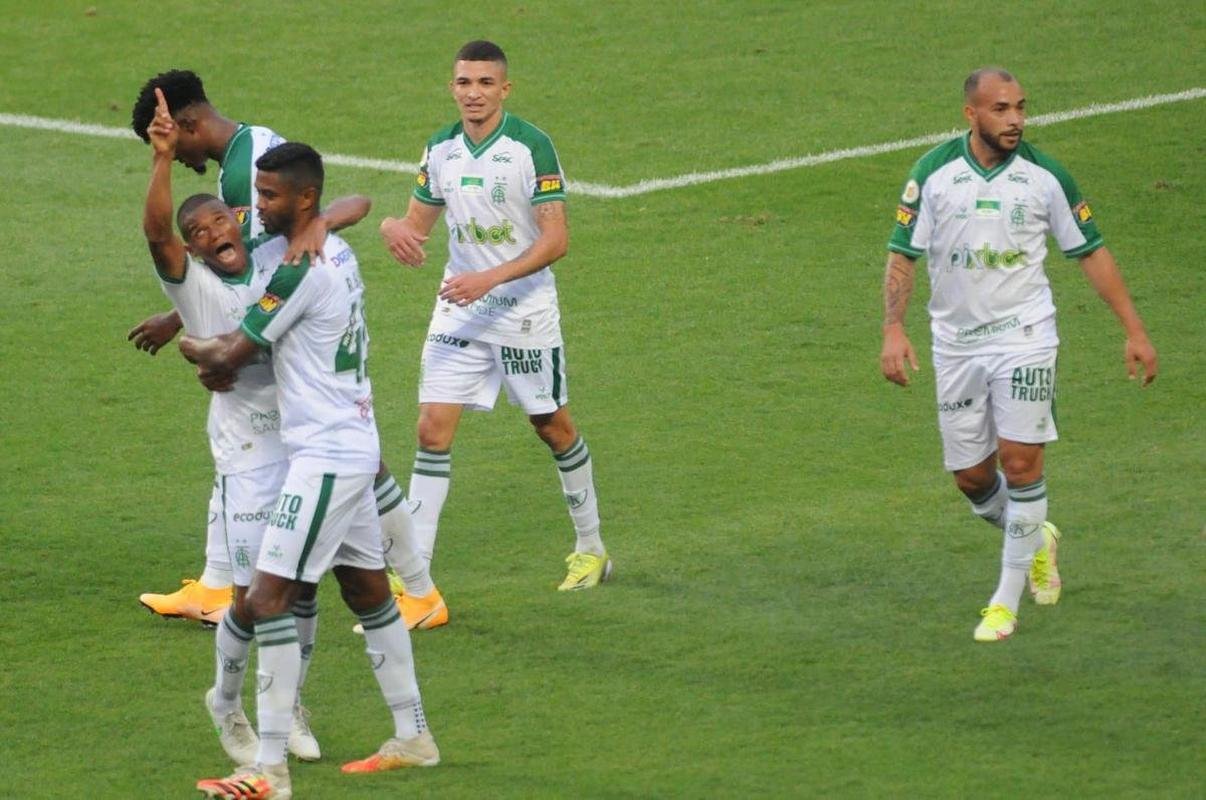 Amrica e Athletico-PR se enfrentaram no Independncia, pela 20 rodada da Srie A do Brasileiro