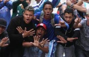 Imagens da fila de cruzeirenses por ingressos no Barro Preto