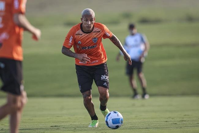 Galo fechou preparao para estreia na Libertadores com atividade no CT do Tolima