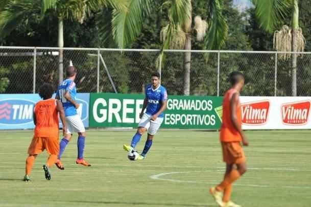 Enquanto os titulares fizeram atividade regenerativa, os reservas derrotaram o Nutico-RR, por 3 a 0. Ariel Cabral, Bruno Nazrio e Douglas Coutinho anotaram os gols do time celeste.
