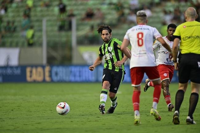 No Independncia, Amrica vence Tombense por 3 a 1, de virada, pela oitava rodada do Campeonato Mineiro 