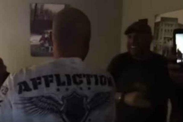 Ex-campeões do UFC, Royce Gracie e Randy Couture assistiram à luta e comemoraram a vitória de Nate Diaz