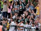 Em jogo s com mulheres e crianas, Coritiba vence com gol de Alef Manga