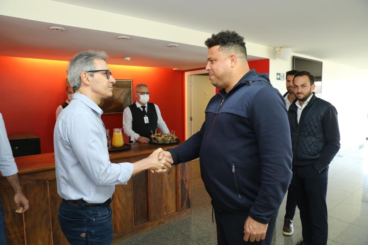 Encontro de Ronaldo, s�cio majorit�rio da SAF do Cruzeiro, com o governador de Minas, Romeu Zema, na sede do Banco BDMG, em Belo Horizonte