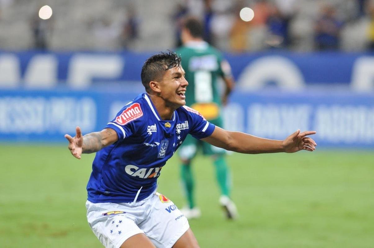 Lucas Romero pelo Cruzeiro na temporada 2016