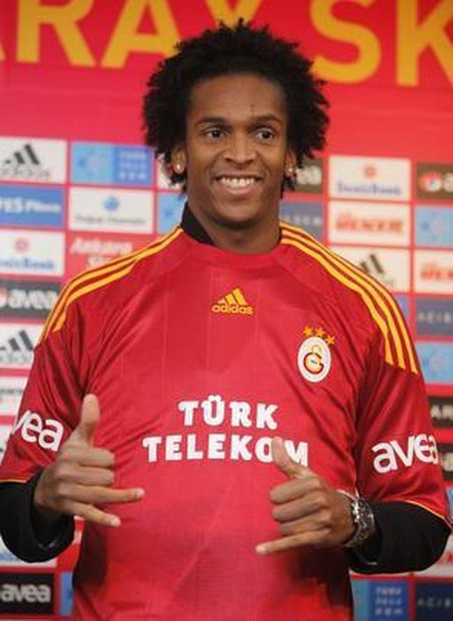 J� vive a expectativa de jogar e vencer o Mundial pelo Galo e a Copa pelo Brasil