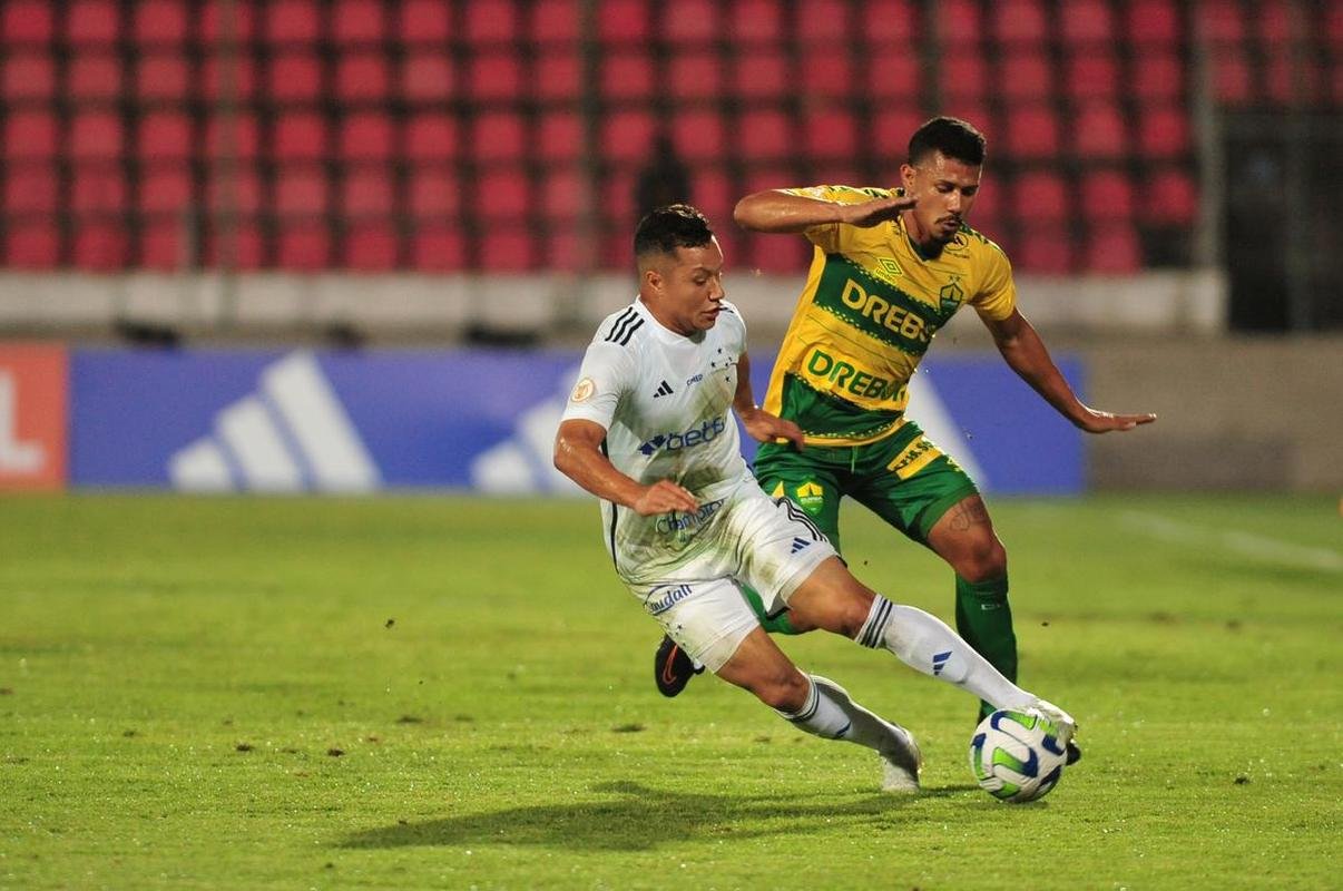 Cruzeiro x Cuiab: fotos do jogo na Arena do Jacar, em Sete Lagoas