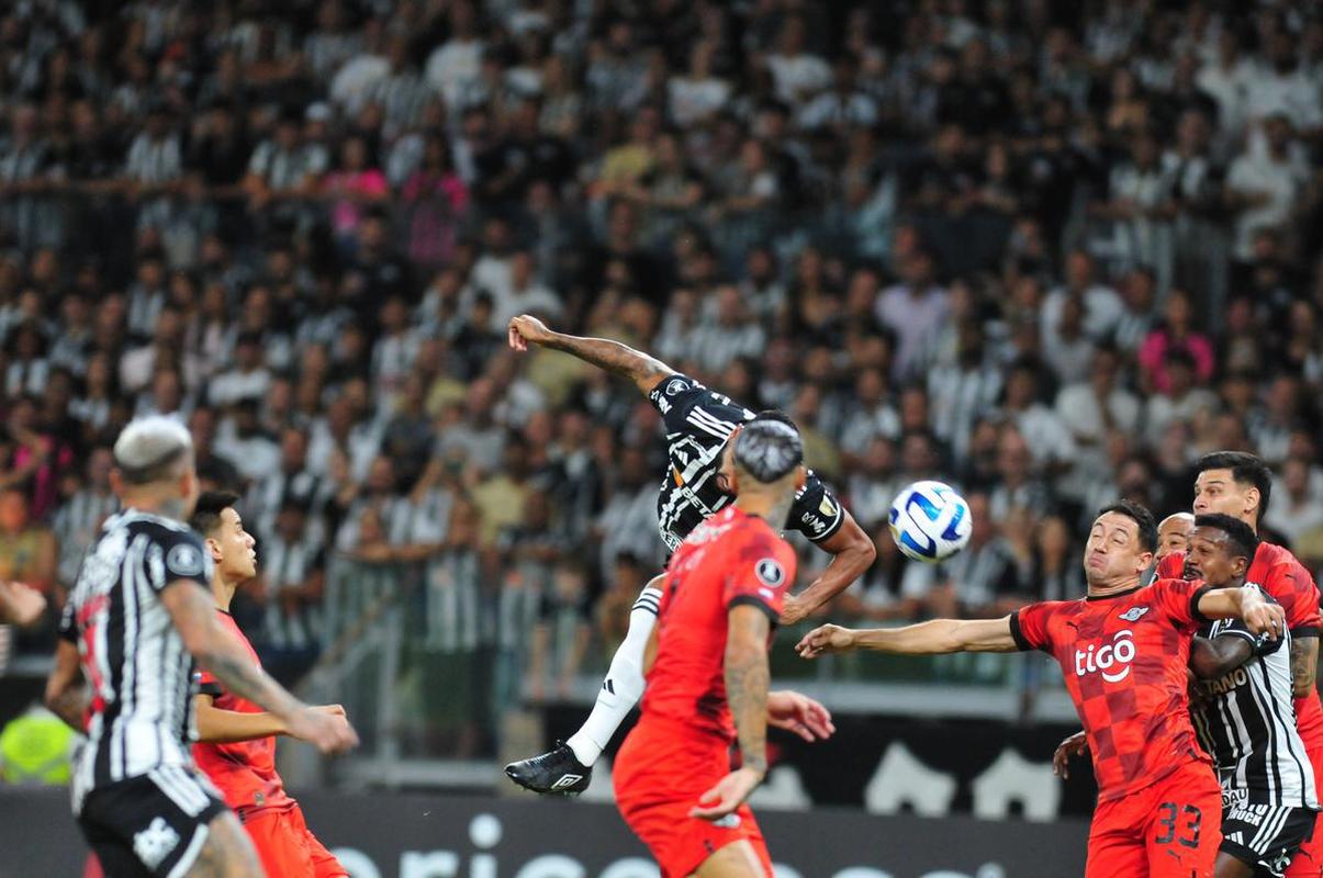 Fotos do jogo entre Atltico x Libertad, pela Copa Libertadores