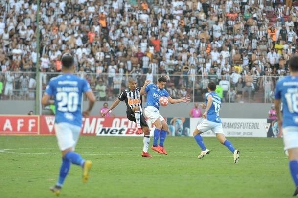Fotos do primeiro tempo da finalssima do Mineiro, entre Atltico e Cruzeiro, no Independncia