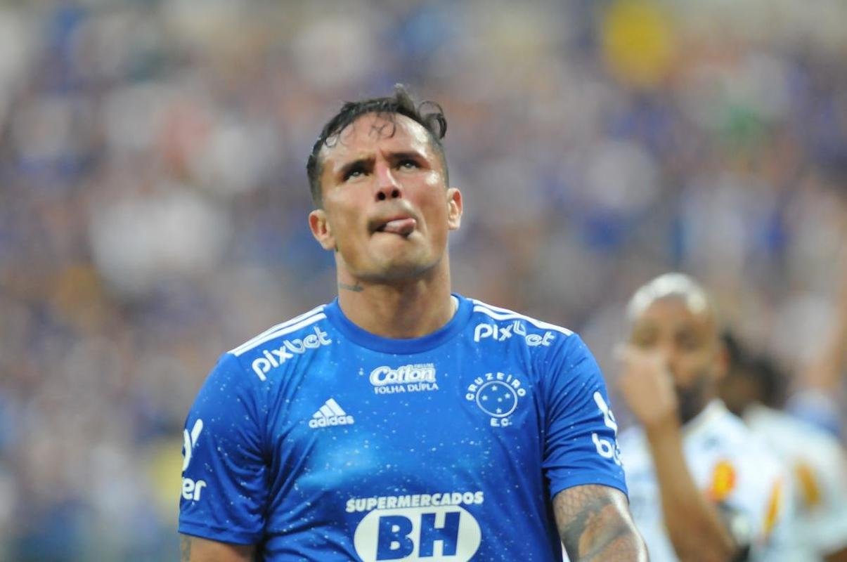 Fotos da partida entre Cruzeiro e Novorizontino, neste domingo (17), no Mineiro, em Belo Horizonte. Jogo  vlido pela 18 rodada da Srie B do Campeonato Brasileiro.