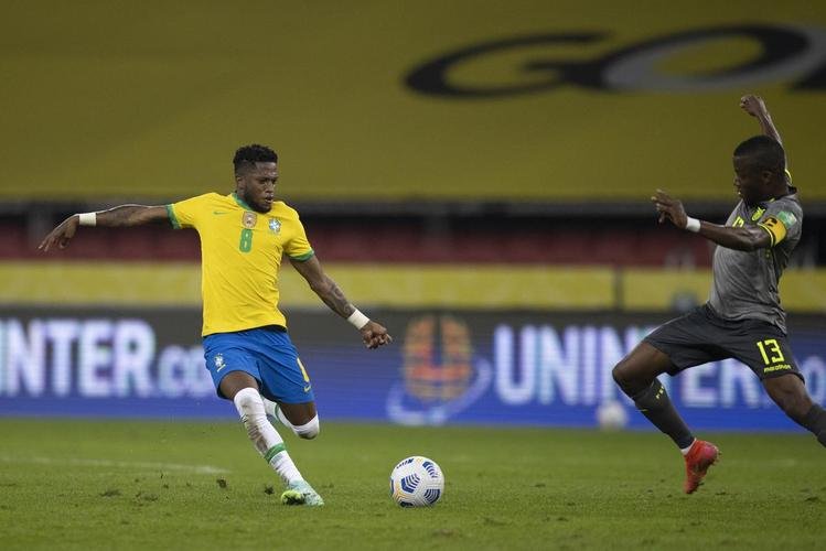 Com gols de Richarlison e Neymar, Brasil venceu o Equador no Beira-Rio