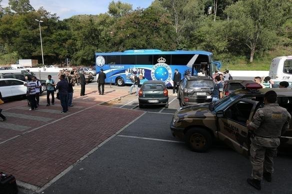 Jornalistas foram pegos de surpresa com apresentao no supermercado