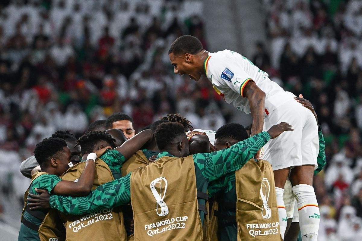 Pela segunda rodada do Grupo A da Copa do Mundo, Catar e Senegal se enfrentam no Estdio Al Thumama 