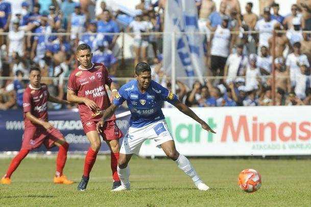 Cruzeiro abriu 2 a 1 no primeiro tempo, com gols de Raniel e Robinho; Alemo descontou para o Guarani