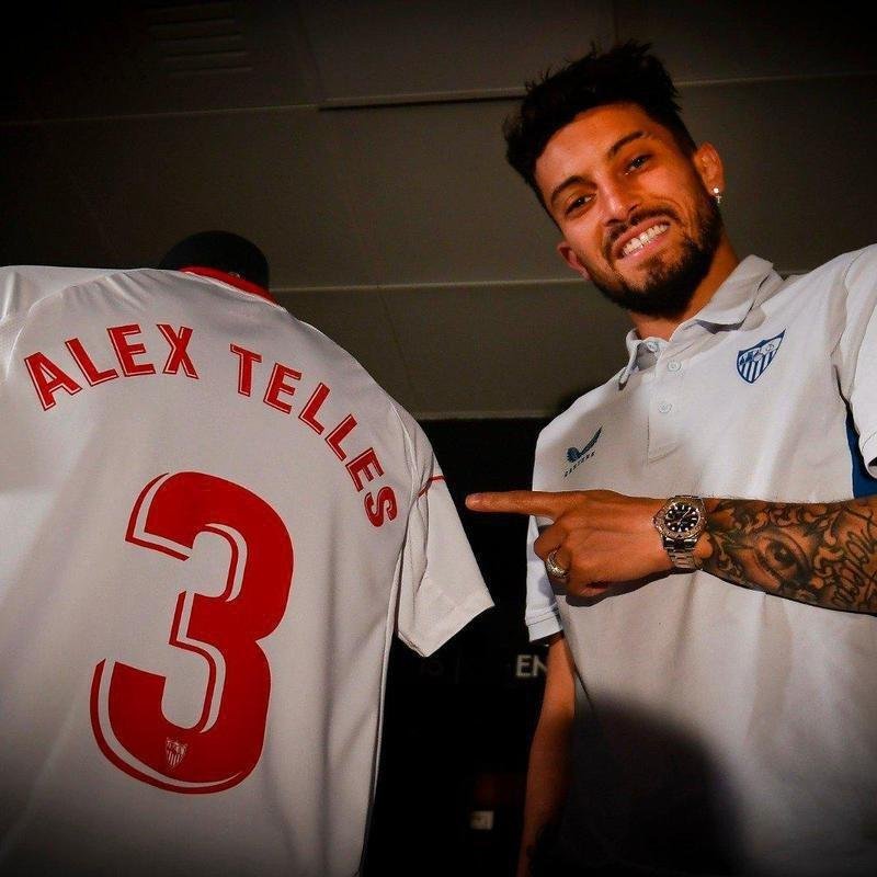 Sevilla: lateral-esquerdo Alex Telles (ex-Manchester United)