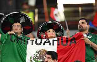 Imagens da torcida no jogo entre Mxico e Polnia pelo Grupo C da Copa do Mundo.