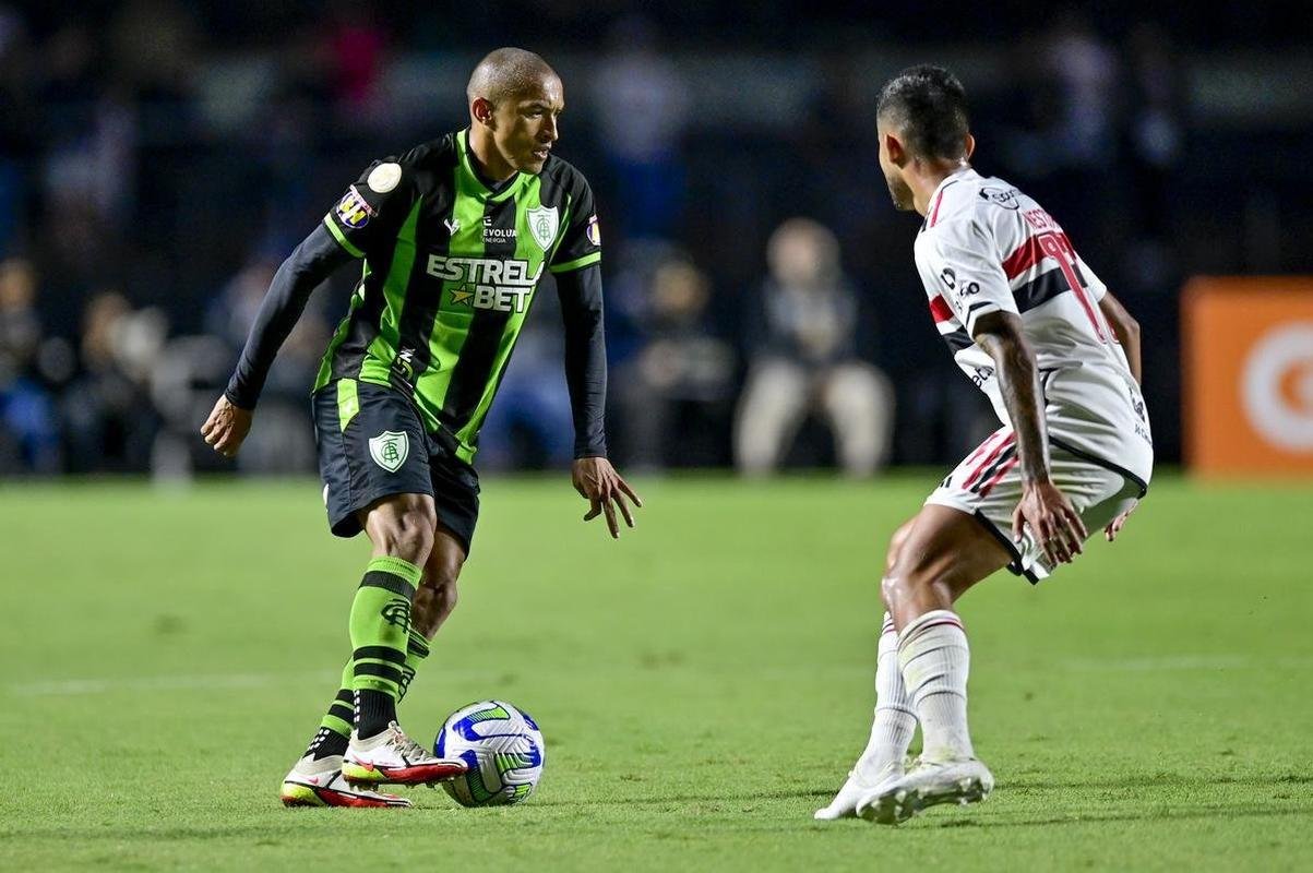 So Paulo e Amrica se enfrentaram neste sbado (22/4), no Morumbi, pela segunda rodada do Campeonato Brasileiro de 2023